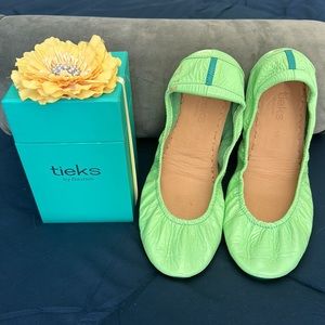 Tieks Mint Patent Leather Ballet Flats - Size 10 - NEVER WORN